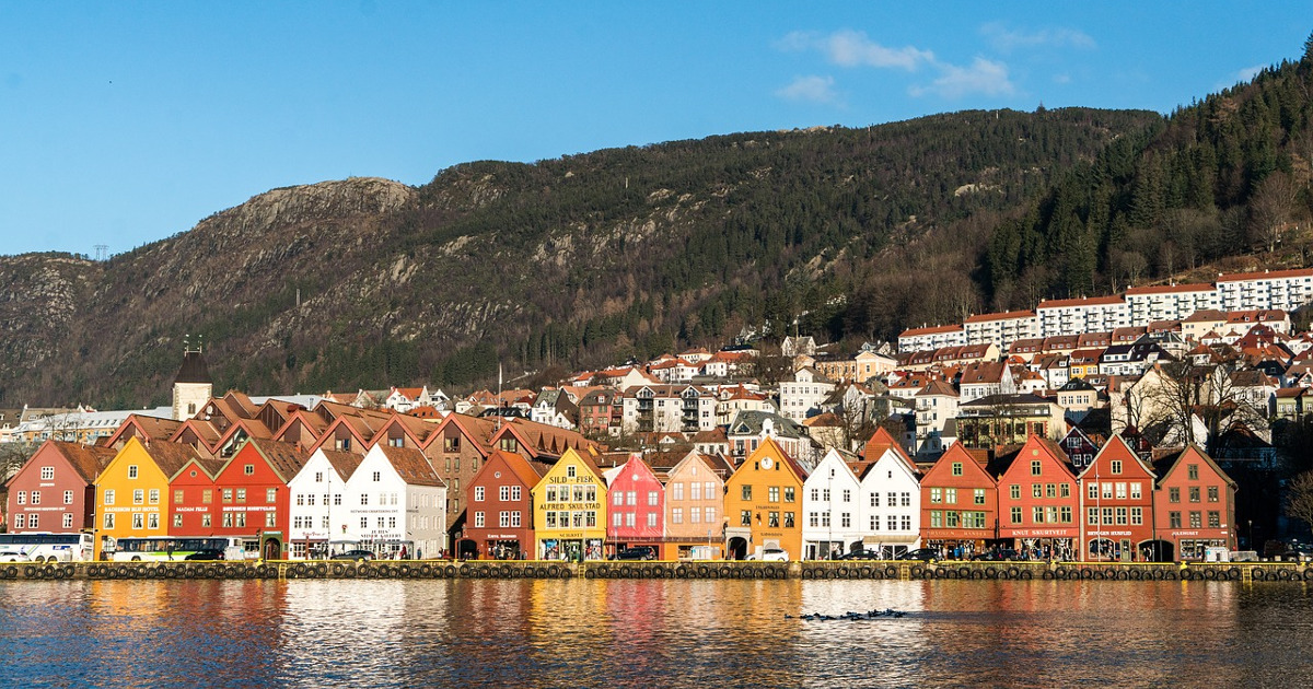 Norway: Fjords, Scenery, Shipwrecks